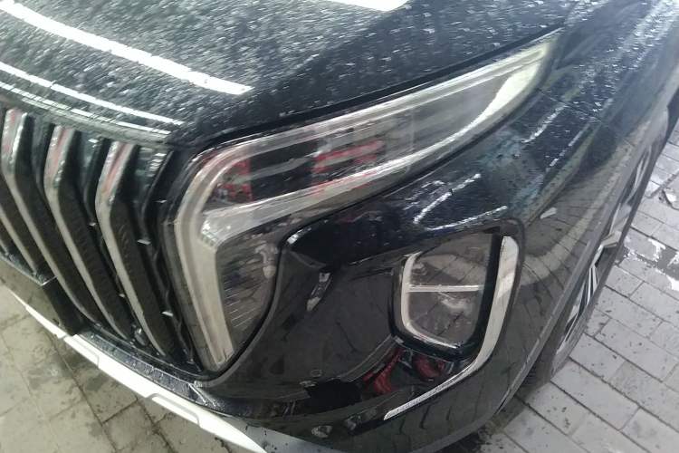 Used Hongqi HS7 2023 2.0T Automatic All-Wheel Drive Flagship Edition Six Seats Left Front Headlight