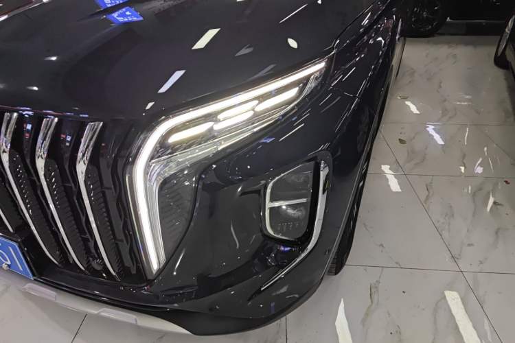 Used Hongqi HS7 2023 2.0T Automatic All-Wheel-Drive Flagship Edition Six Seats Left Front Headlight