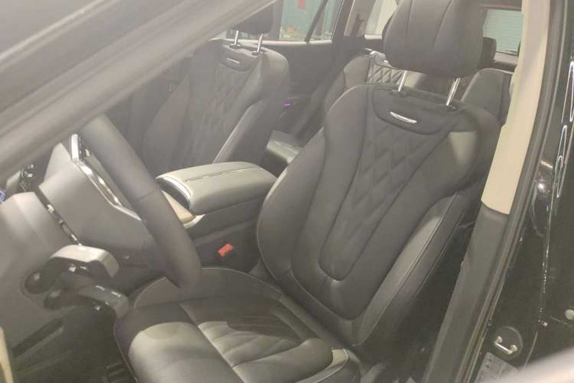 Used Hongqi HS7 2023 2.0T Automatic All-Wheel Drive Flagship Edition Six Seats Left Rear Seat