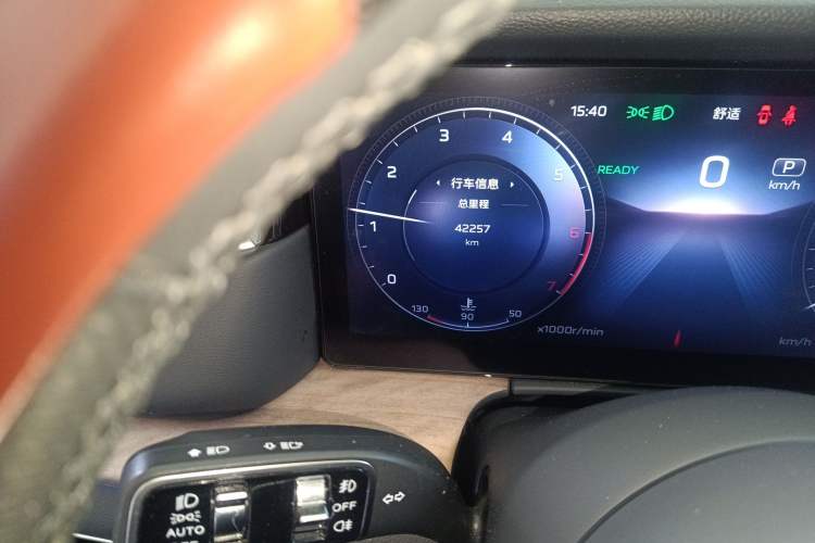 Used Hongqi HS7 2023 2.0T Automatic All-Wheel Drive Flagship Edition 7 Seats Odometer Close Up