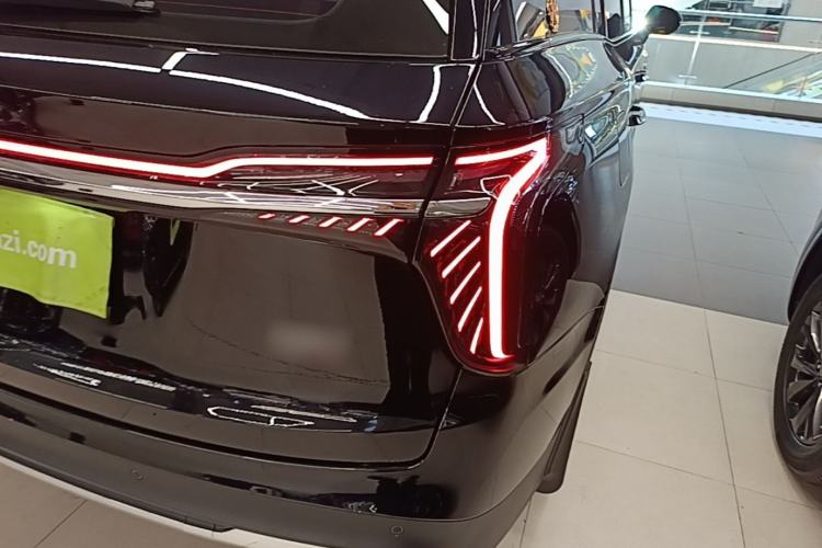 Used Hongqi HS7 2023 2.0T Automatic All-Wheel Drive Flagship Edition Six Seats Right Rear Taillight
