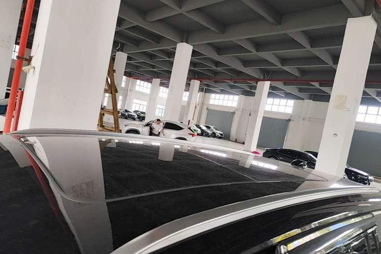 Used Hongqi HS7 2023 2.0T Automatic All-Wheel Drive Flagship Edition Six Seats Roof