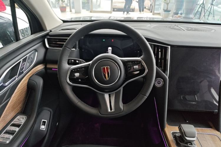 Used Hongqi HS7 2023 2.0T Automatic All-Wheel Drive Flagship Edition Six Seats Steering Wheel