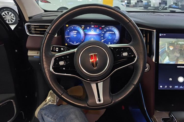 Used Hongqi HS7 2023 2.0T Automatic All-Wheel-Drive Flagship Edition Six Seats Steering Wheel