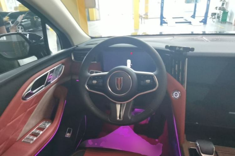Used Hongqi HS7 2023 2.0T Automatic All-Wheel Drive Flagship Edition Six Seats Steering Wheel