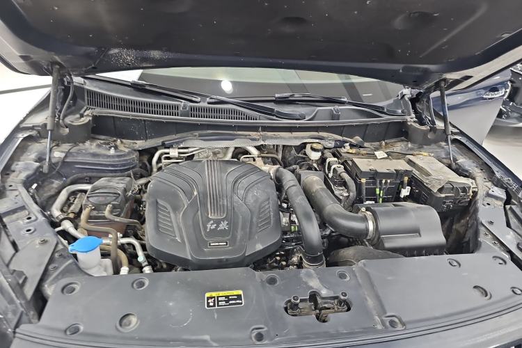 Used Hongqi HS7 2023 2.0T Automatic All-Wheel-Drive Flagship Edition Six Seats Engine Bay