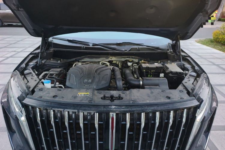 Used Hongqi HS7 2023 2.0T Automatic All-Wheel-Drive Flagship Edition Six Seats Engine Bay