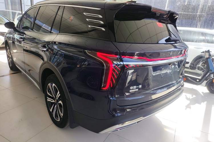 Used Hongqi HS7 2023 2.0T Automatic All-Wheel-Drive Flagship Edition Six Seats Exterior 2