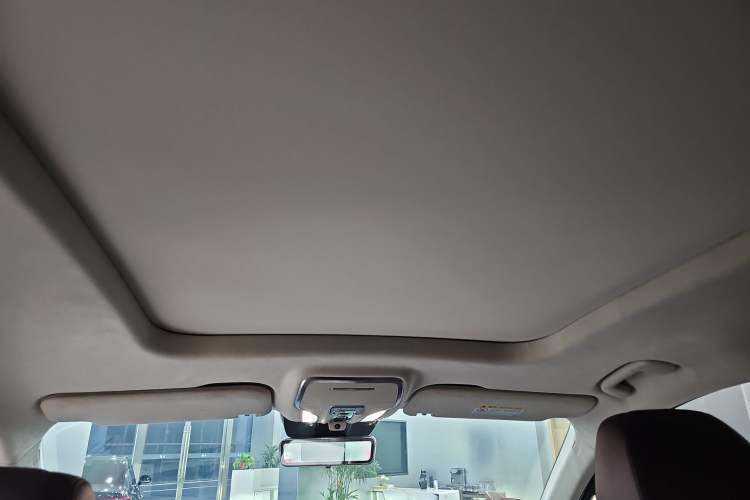 Used Hongqi HS7 2023 2.0T Automatic All-Wheel-Drive Flagship Edition Six Seats Headliner