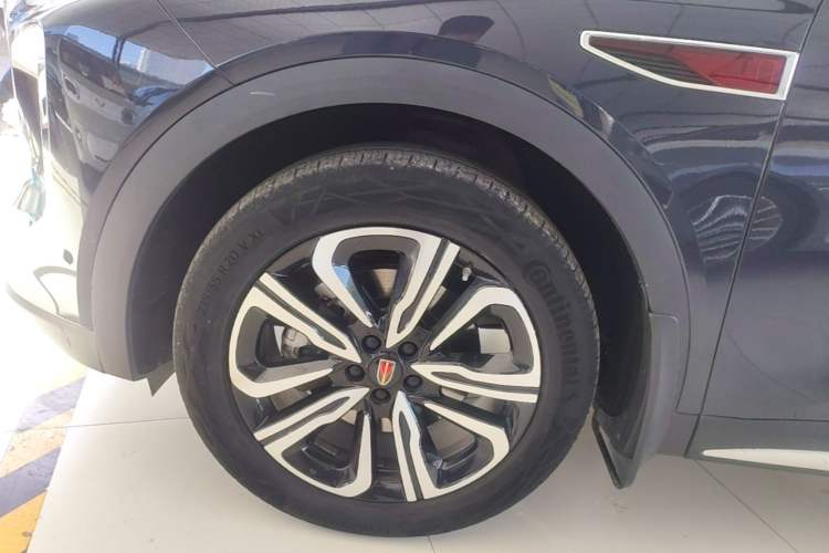 Used Hongqi HS7 2023 2.0T Automatic All-Wheel-Drive Flagship Edition Six Seats Left Front Wheel Hub