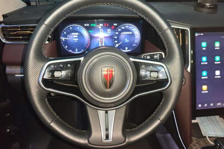 Used Hongqi HS7 2023 2.0T Automatic All-Wheel-Drive Flagship Edition Six Seats Steering Wheel