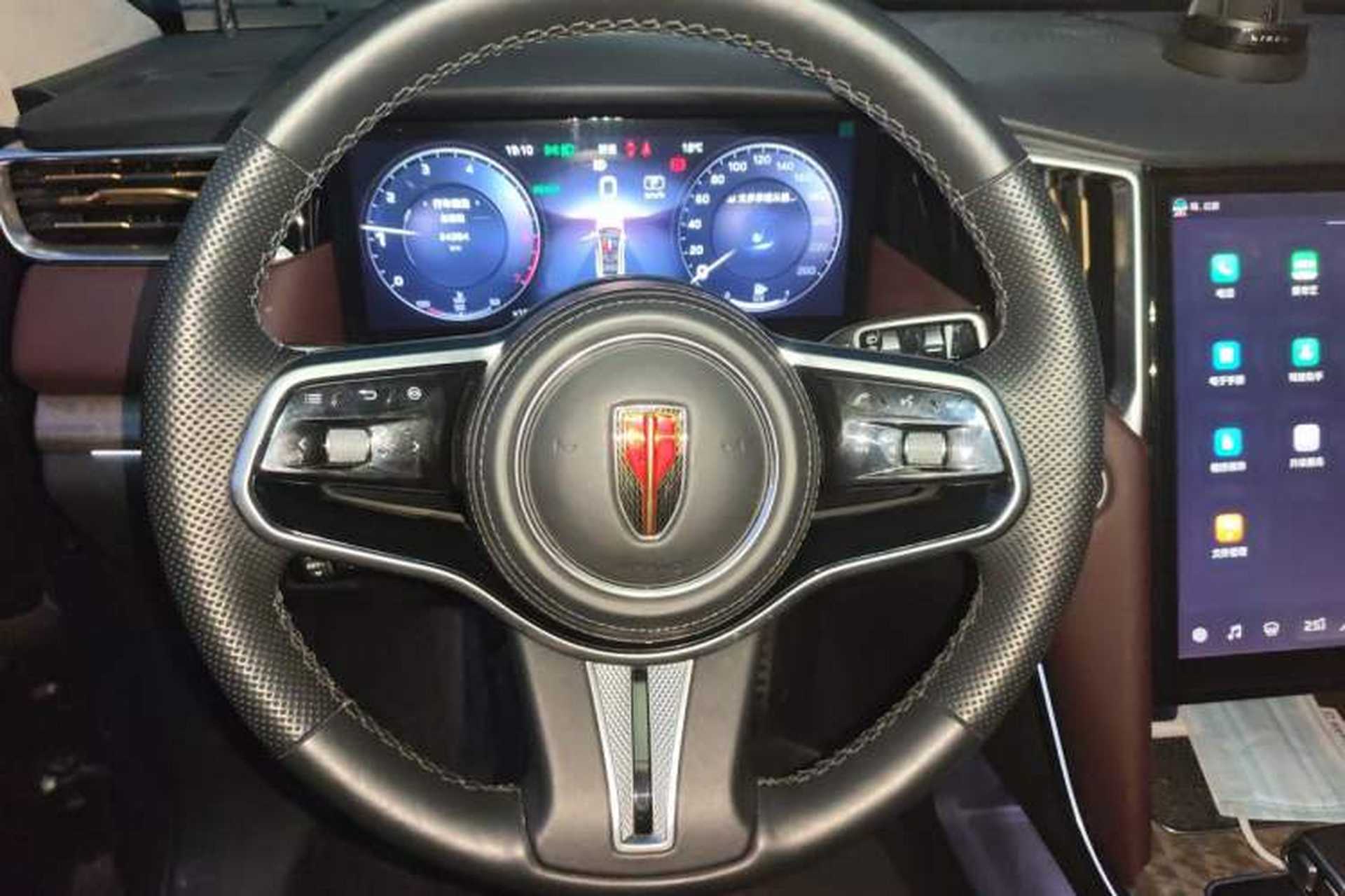 Used Hongqi HS7 2023 2.0T Automatic All-Wheel-Drive Flagship Edition Six Seats Steering Wheel