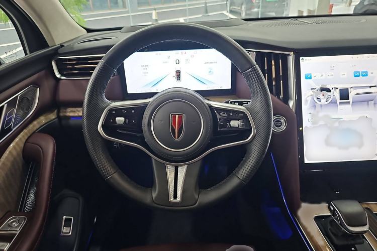 Used Hongqi HS7 2023 2.0T Automatic All-Wheel-Drive Flagship Edition Six Seats Steering Wheel