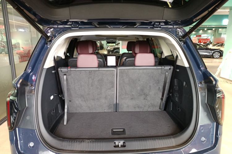 Used Hongqi HS7 2023 2.0T Automatic All-Wheel-Drive Flagship Edition Six Seats Trunk