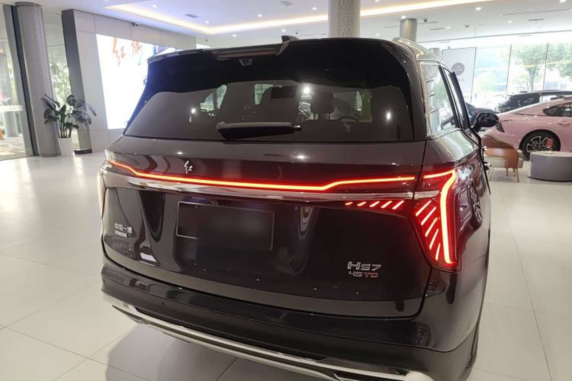 Used Hongqi HS7 2023 2.0T Automatic All-Wheel-Drive Flagship Edition Six Seats Exterior 4