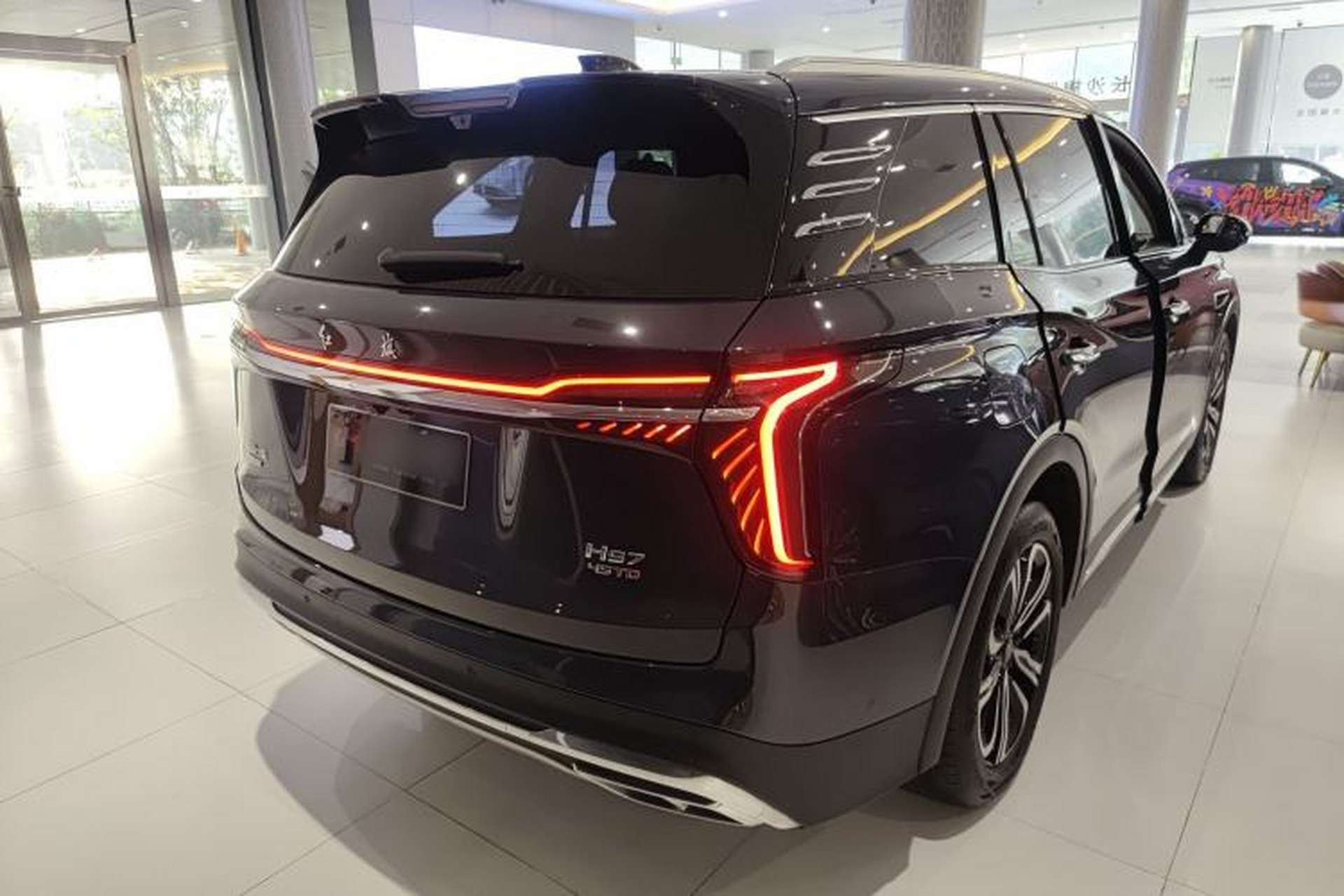 Used Hongqi HS7 2023 2.0T Automatic All-Wheel-Drive Flagship Edition Six Seats Exterior 5