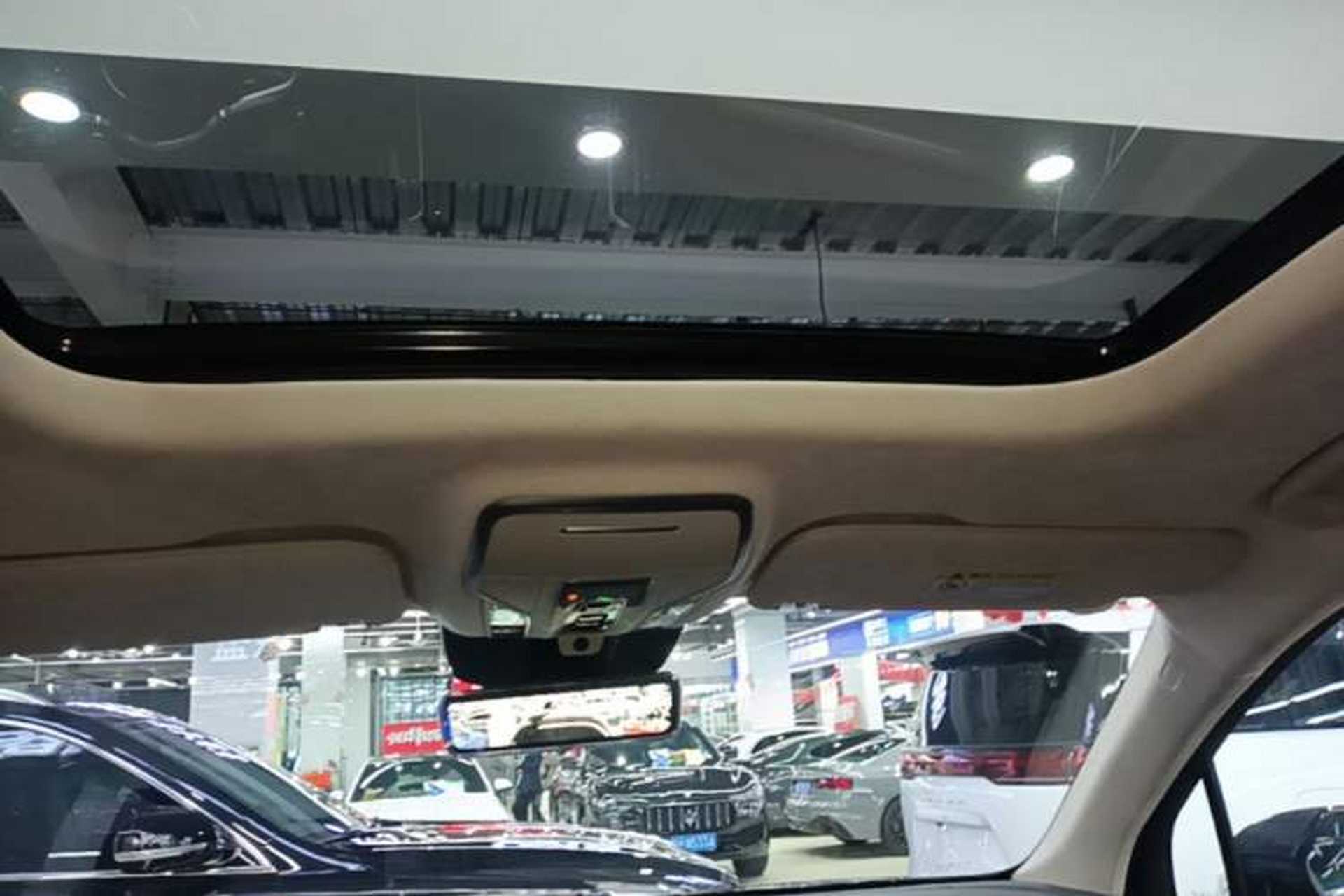 Used Hongqi HS7 2023 2.0T Automatic All-Wheel-Drive Flagship Edition Six Seats Headliner
