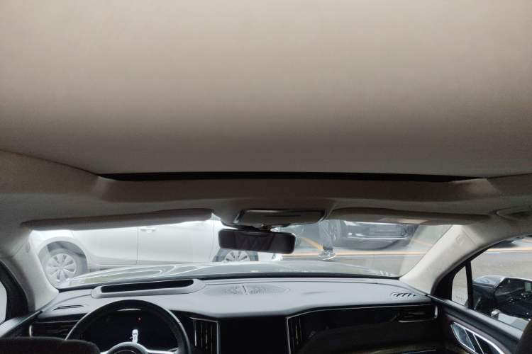 Used Hongqi HS7 2023 2.0T Automatic All-Wheel-Drive Flagship Edition Six Seats Headliner