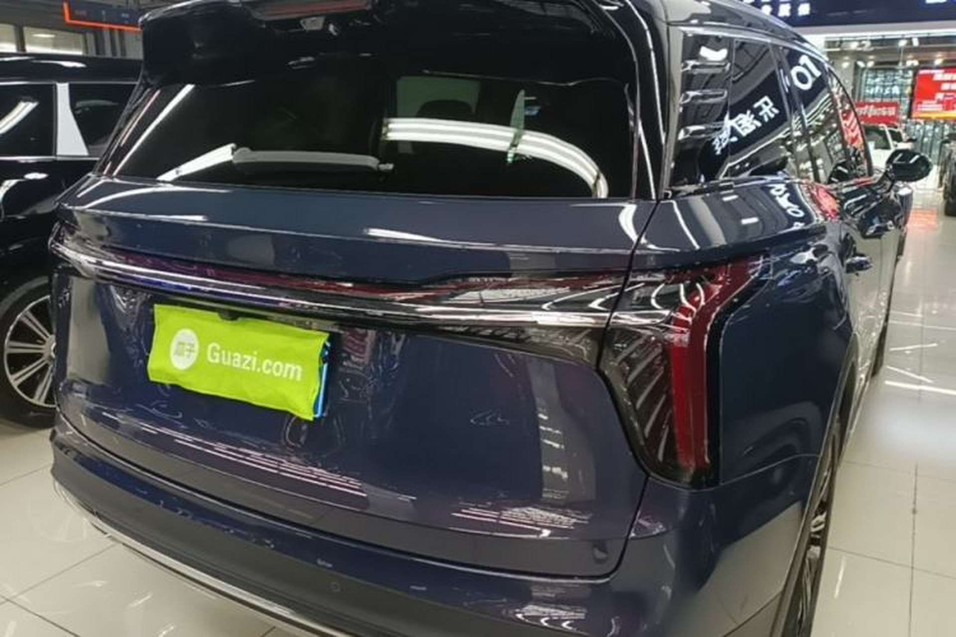Used Hongqi HS7 2023 2.0T Automatic All-Wheel-Drive Flagship Edition Six Seats Rear Right 45 Deg