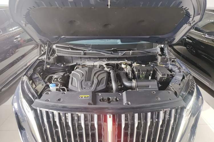 Used Hongqi HS7 2023 2.0T Automatic All-Wheel Drive Flagship Edition 7 Seats Engine Bay