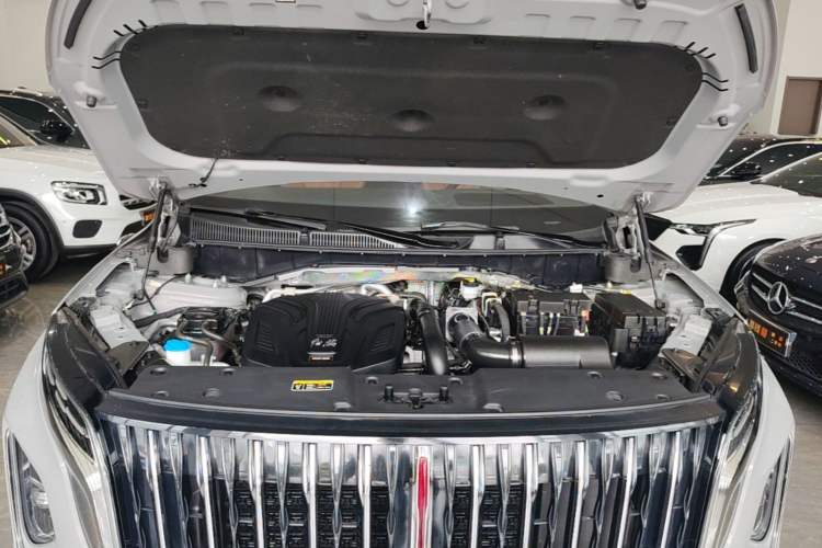 Used Hongqi HS7 2023 2.0T Automatic All-Wheel Drive Flagship Edition 7 Seats Engine Bay