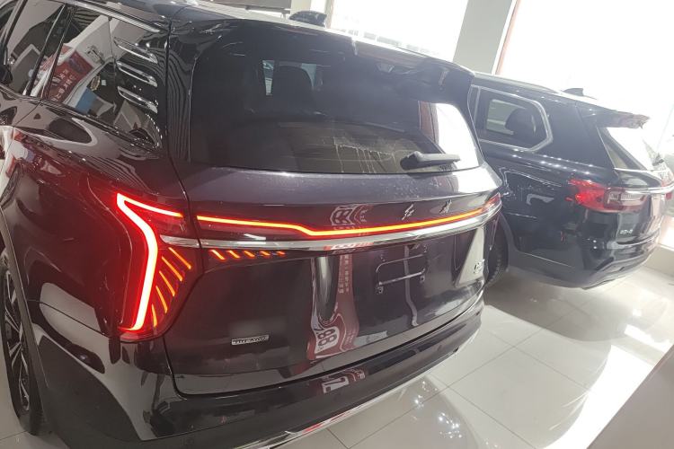Used Hongqi HS7 2023 2.0T Automatic All-Wheel Drive Flagship Edition 7 Seats Rear