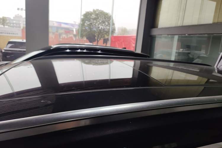 Used Hongqi HS7 2023 2.0T Automatic All-Wheel Drive Flagship Edition 7 Seats Roof