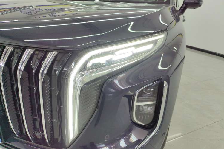 Used Hongqi HS7 2023 2.0T Automatic All-Wheel-Drive Flagship Edition Six Seats Left Front Headlight
