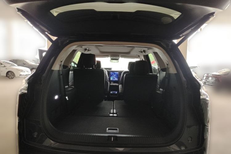 Used Hongqi HS7 2023 2.0T Automatic All-Wheel Drive Flagship Edition Six Seats Trunk