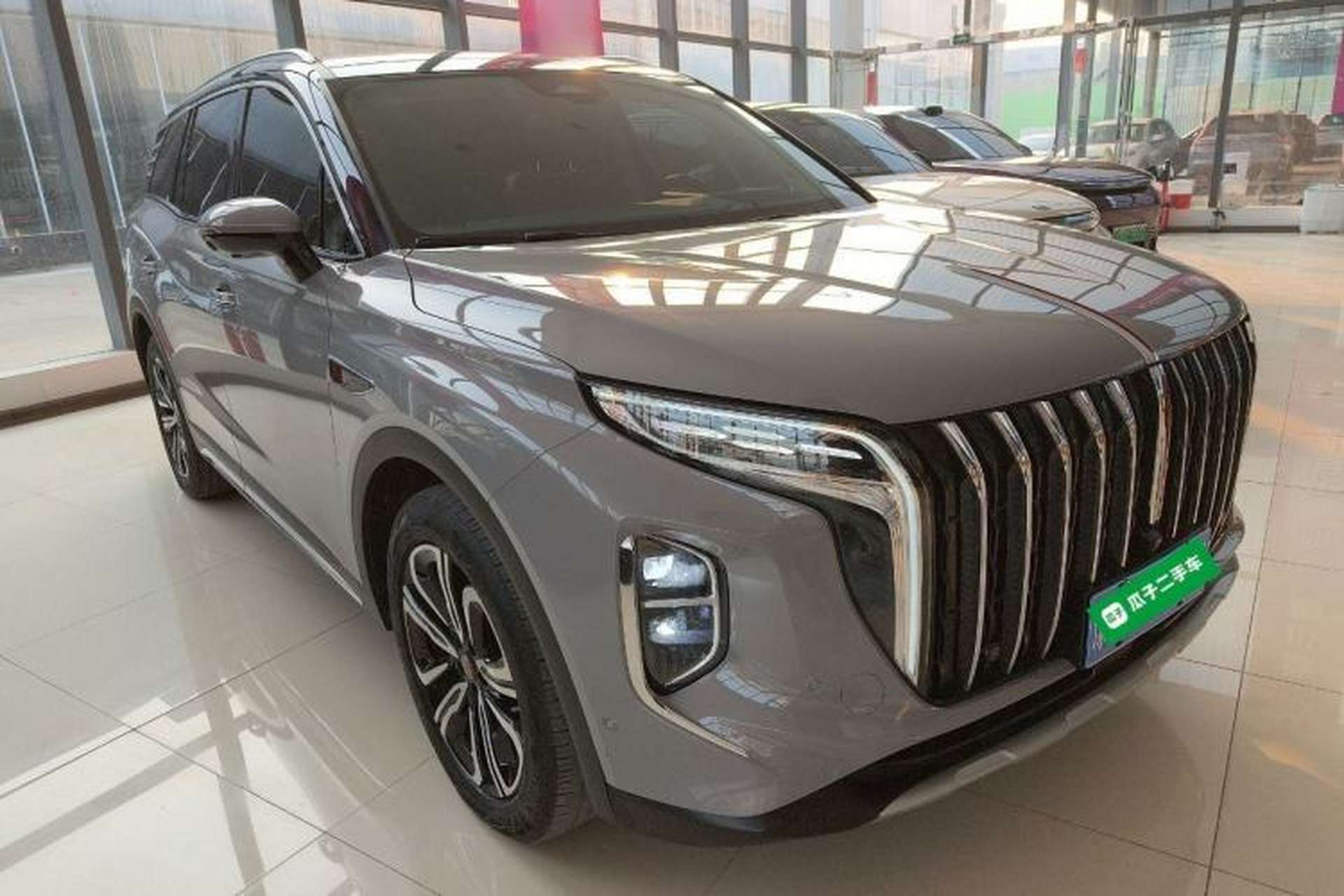 Used Hongqi HS7 2023 2.0T Automatic All-Wheel Drive Flagship Edition 7 Seats Front Right 45 Deg