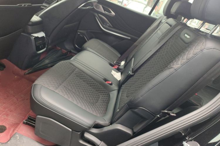 Used Hongqi HS7 2024 2.0T Automatic Two-Wheel Drive Flagship Edition Five Seats Left Rear Seat