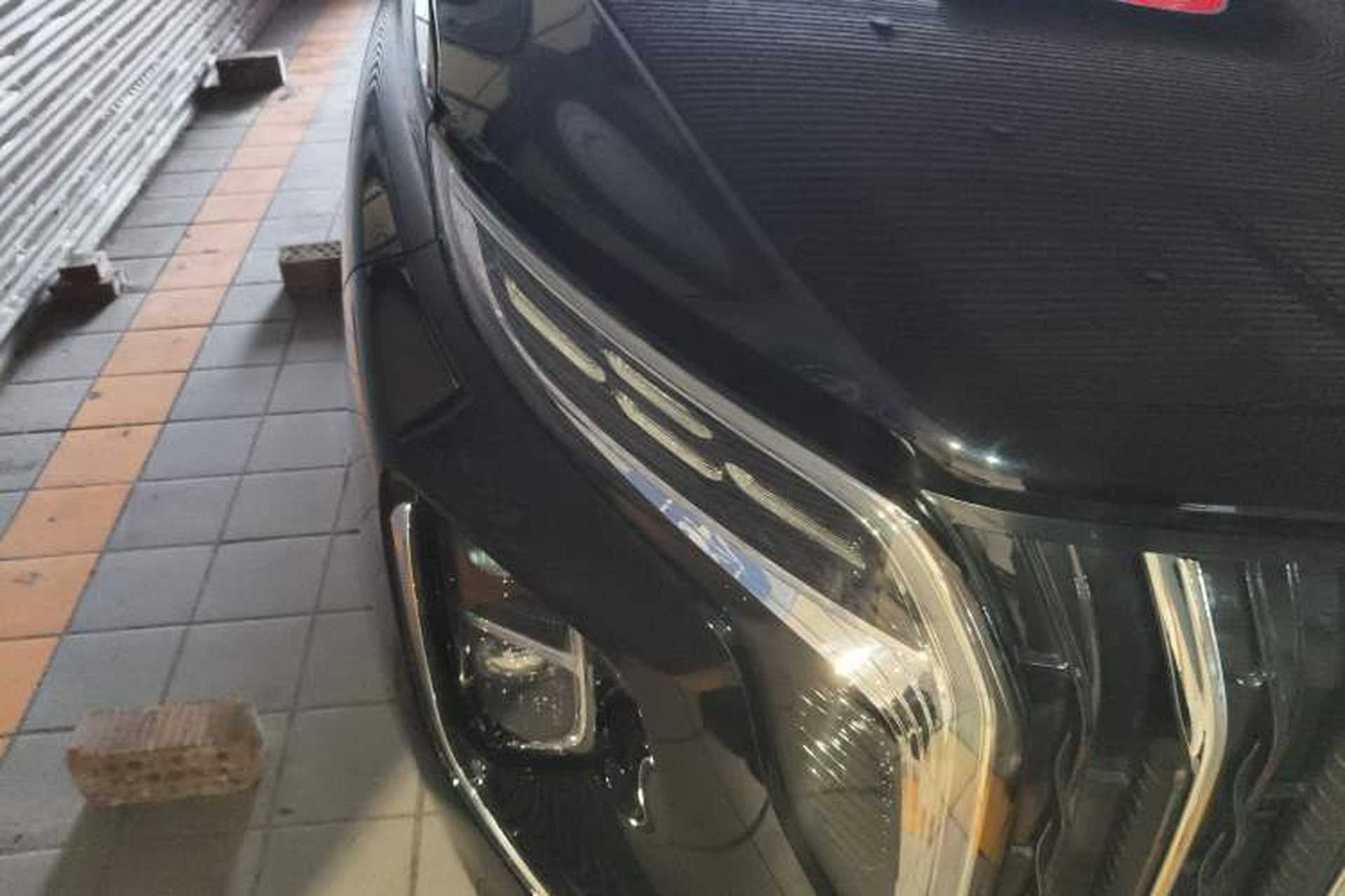 Used Hongqi HS7 PHEV 2024 2.0T PHEV Four-Wheel Drive Flagship Edition 6 Seats Right Front Headlight