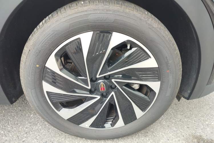 Used Hongqi HS7 PHEV 2024 2.0T PHEV Four-Wheel Drive Flagship Edition 6 Seats Right Front Wheel Hub