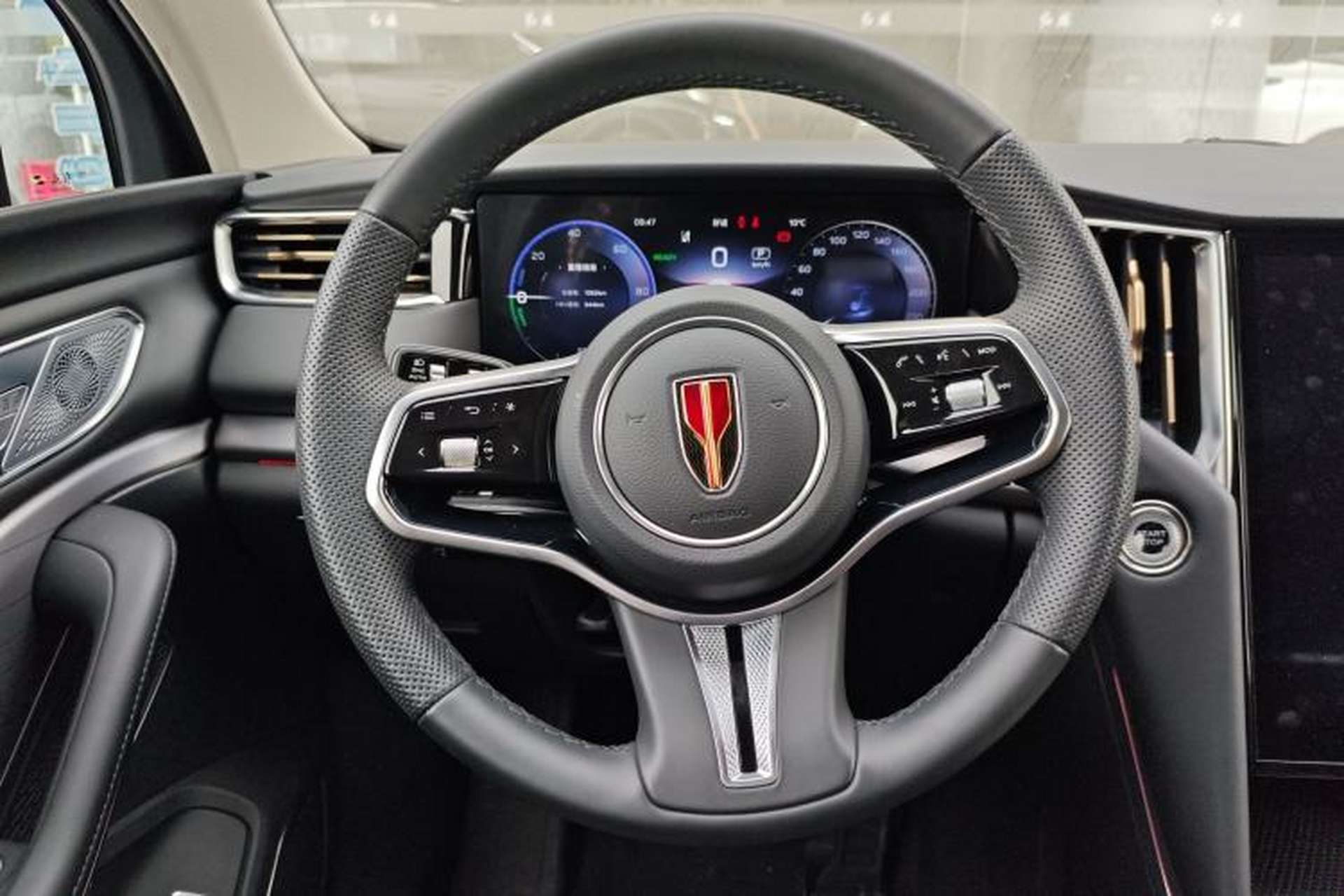 Used Hongqi HS7 PHEV 2024 2.0T PHEV Four-Wheel Drive Flagship Edition 6 Seats Steering Wheel