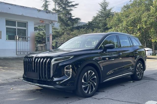 Ojetý Hongqi HS7 PHEV 2024 2.0T PHEV Four-Wheel Drive Flagship Edition 6 Seats