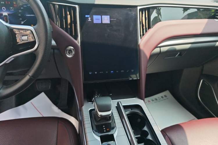 Used Hongqi HS7 PHEV 2024 2.0T PHEV Four-Wheel Drive Flagship Edition 6 Seats Audio And AC Panel