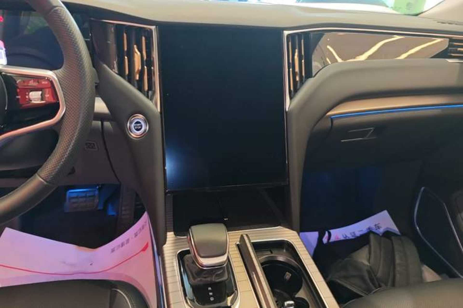 Used Hongqi HS7 PHEV 2024 2.0T PHEV Four-Wheel Drive Flagship Edition 7 Seats Audio And AC Panel