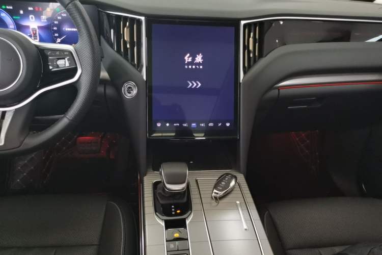 Used Hongqi HS7 PHEV 2024 2.0T PHEV Four-Wheel Drive Flagship Edition 6 Seats Audio And AC Panel
