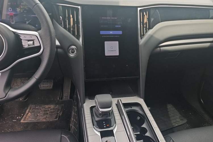 Used Hongqi HS7 PHEV 2024 2.0T PHEV Four-Wheel Drive Flagship Edition 6 Seats Audio And AC Panel