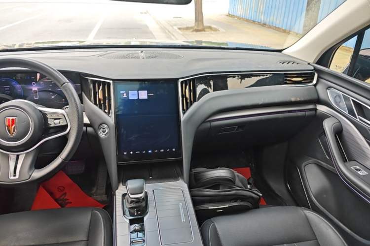 Used Hongqi HS7 PHEV 2024 2.0T PHEV Four-Wheel Drive Flagship Edition 7 Seats Audio And AC Panel