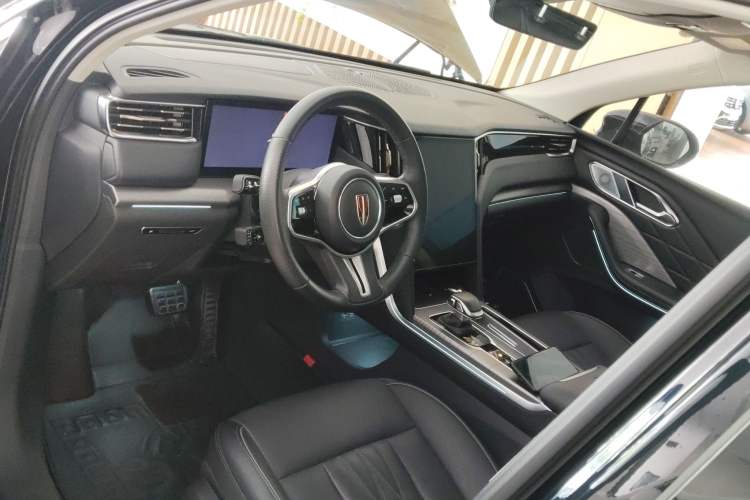 Used Hongqi HS7 PHEV 2024 2.0T PHEV Four-Wheel Drive Flagship Edition 6 Seats Center Console