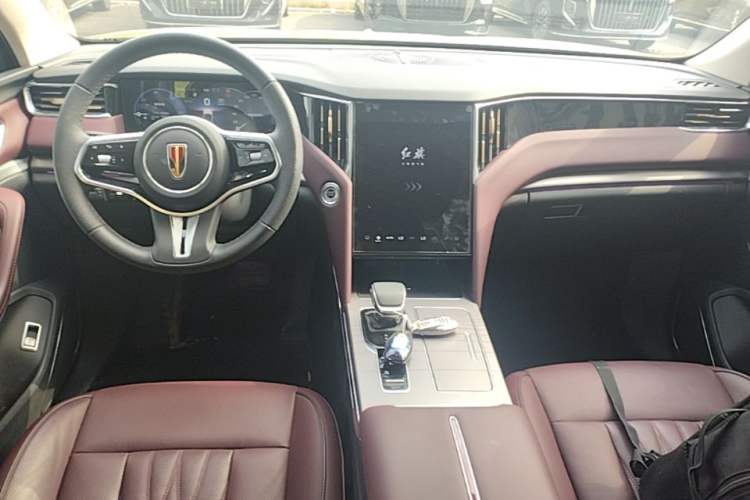 Used Hongqi HS7 PHEV 2024 2.0T PHEV Four-Wheel Drive Flagship Edition 6 Seats Center Console