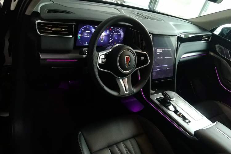 Used Hongqi HS7 PHEV 2024 2.0T PHEV Four-Wheel Drive Flagship Edition 7 Seats Center Console