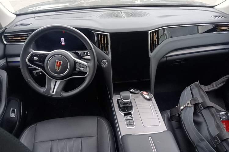 Used Hongqi HS7 PHEV 2024 2.0T PHEV Four-Wheel Drive Flagship Edition 6 Seats Center Console