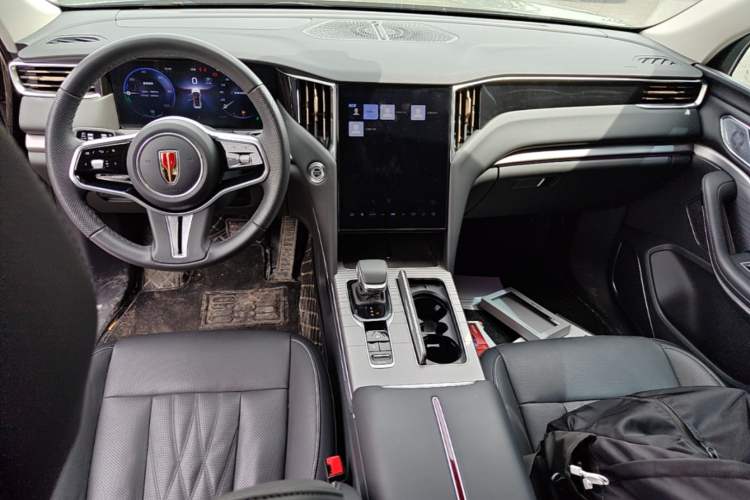 Used Hongqi HS7 PHEV 2024 2.0T PHEV Four-Wheel Drive Flagship Edition 7 Seats Center Console