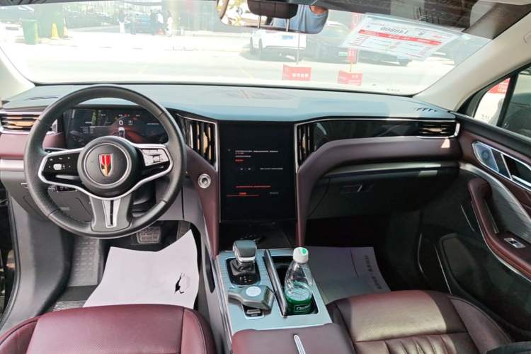 Used Hongqi HS7 PHEV 2024 2.0T PHEV Four-Wheel Drive Flagship Edition 6 Seats Center Console