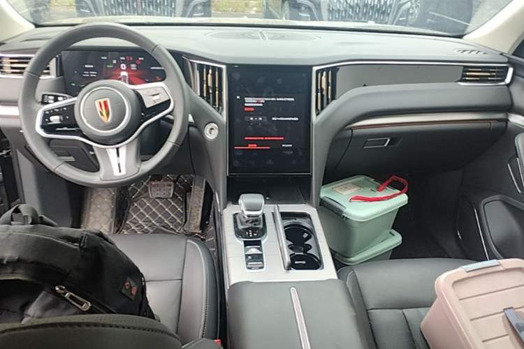 Used Hongqi HS7 PHEV 2024 2.0T PHEV Four-Wheel Drive Flagship Edition 7 Seats Center Console