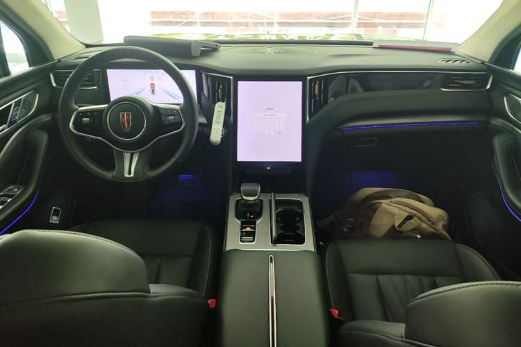 Used Hongqi HS7 PHEV 2024 2.0T PHEV Four-Wheel Drive Flagship Edition 6 Seats Center Console