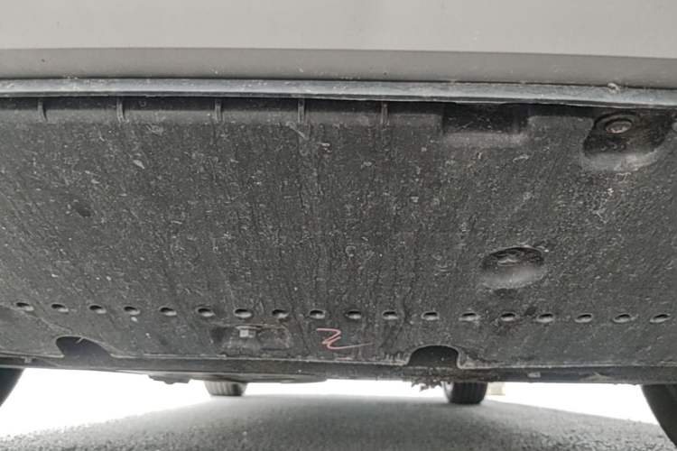 Used Hongqi HS7 PHEV 2024 2.0T PHEV Four-Wheel Drive Flagship Edition 6 Seats Chassis Front
