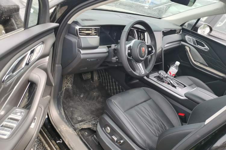 Used Hongqi HS7 PHEV 2024 2.0T PHEV Four-Wheel Drive Flagship Edition 6 Seats Driver Seat